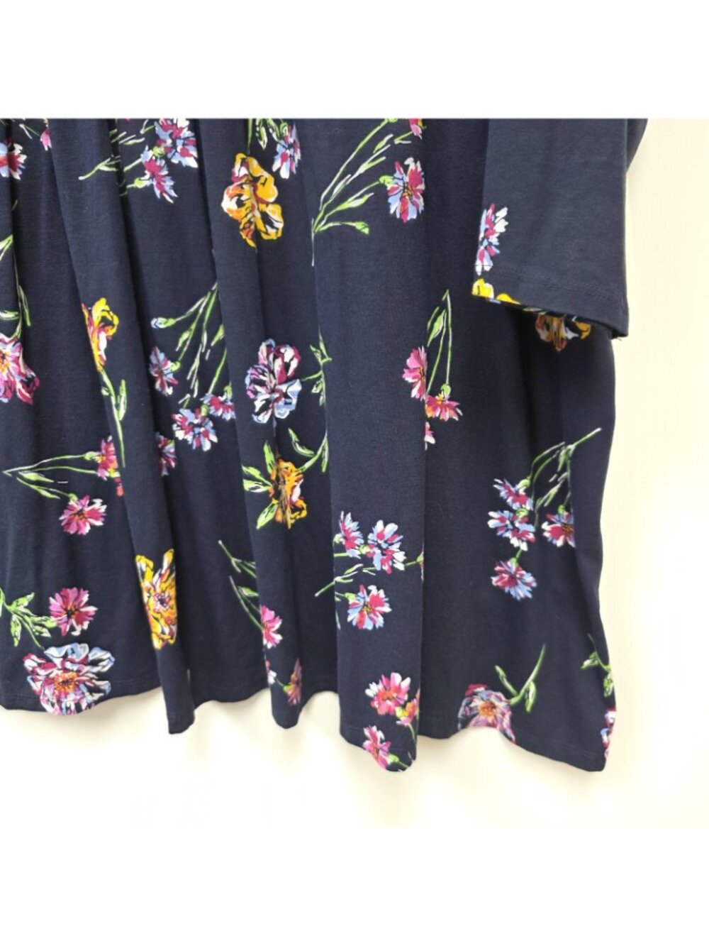 Woman Within Shirt Womens 4X Blue Floral Pleated Scoop Neck 3/4 Sleeve Tunic Top - Picture 3 of 10